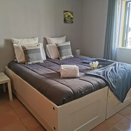 31 Mar A Vista Da Rocha Lejlighed
